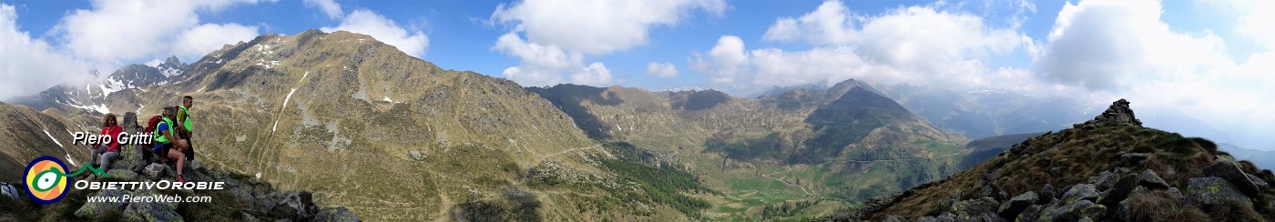 37 Panoramica dal Mincucco verso Valletto, Ponteranica, Passo San Marco-Fioraro .jpg